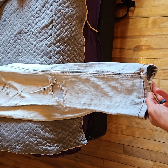 Pants - Picture 5 of 6